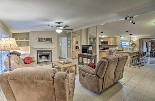 Piney Casa | Lake Hamilton Home with Dock 8 Mi to Hot Springs NP