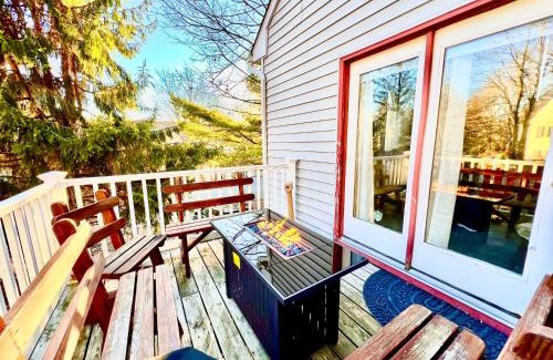 Lake Harmony Casa | Lake Harmony 4bdrm Ski pool hot tub lake