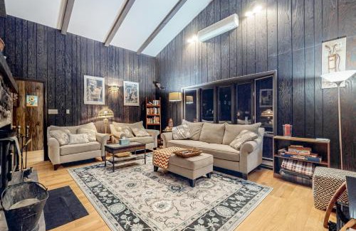 Lake Harmony Estates Casa | Lake Harmony - Pineknoll Drive Retreat