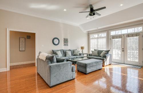 Fair Play Casa | Lake Hartwell Getaway with Private Dock and Fire Pit!