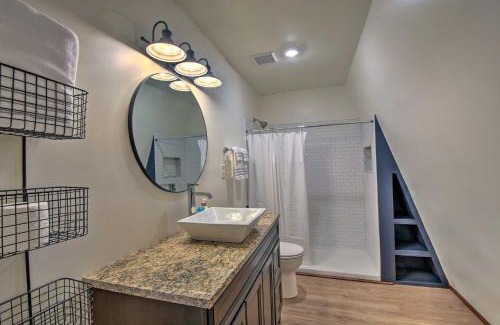Seneca Casa | Lake Hartwell Home with Dock Less Than 10 Miles to Clemson!