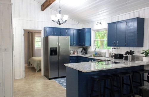 Martin Casa | Lake Hartwell NEW HOT TUB Paddle boards kayaks, 30 mins to blue ridge mountains!