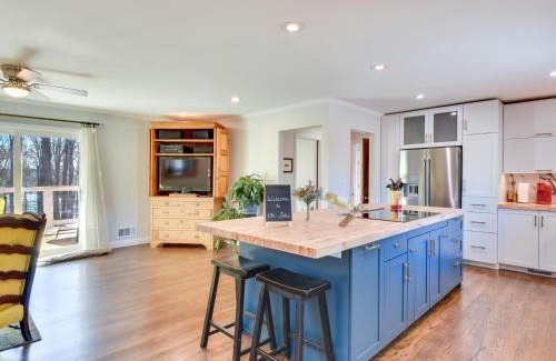 Anderson Casa | Lake Hartwell Retreat with Deck and Private Dock!