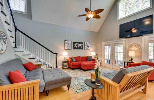 Fair Play Casa | Lake Hartwell Vacation Rental with Boat Dock and Slip!
