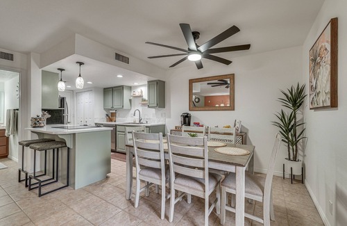 Lake Havasu City Apartamento | Lake Havasu City Condo: 1 Mi to Boat Ramp!