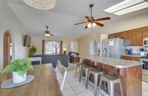 Lake Havasu City Casa | Lake Havasu City Home with Game Room and Fire Pit!