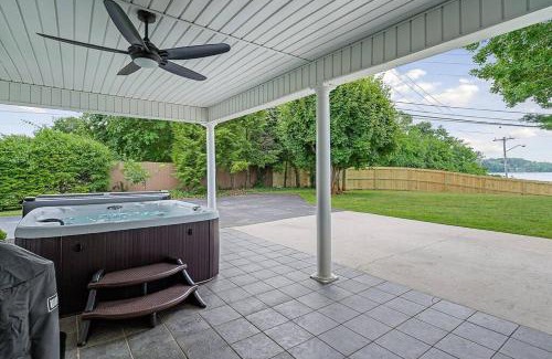 Winchester Casa | Lake Home, Dock, Fire Pit, Hot Tub, Game Room, Etc