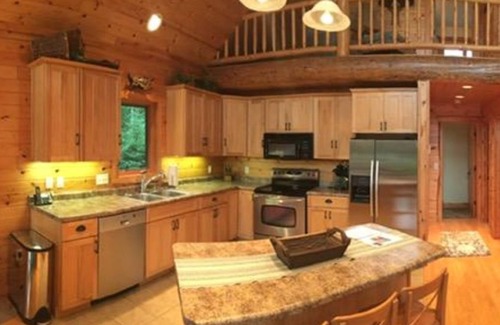 Hayward Casa | Lake Home en un hermoso lago privado, a 15 millas del centro de Hayward, WI