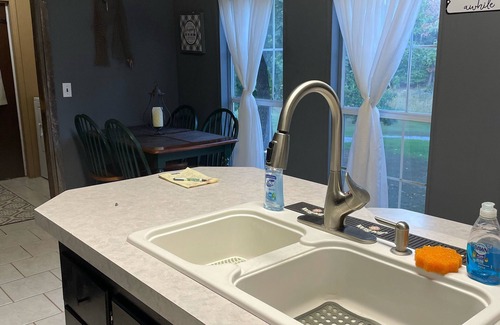 Pontiac Casa | Lake Home