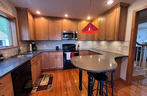 Deerfield Casa | Lake House & Beach, Waterfront with Dock, Spacious Yard, Pets Welcome