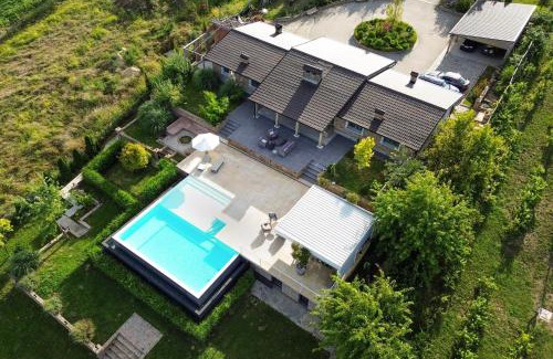 Petrovaradin Villa | Lake House by NIVO