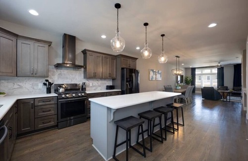 Lakewood Casa | Lake House for 10, 20 min to DT