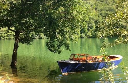 Castelnau-de-Mandailles Casa | Lake House I/Alauzet Ecolodge + Nature spa