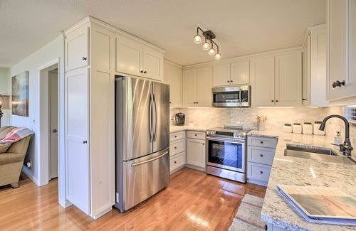 Tri-Cities Casa | Lake House Haven: Fire Pit, Boat Dock + More!