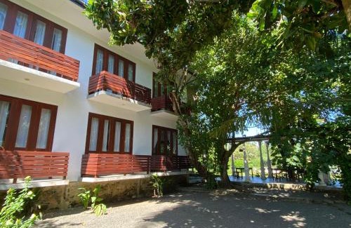 Hikkaduwa Hotel | Lake House Hikka