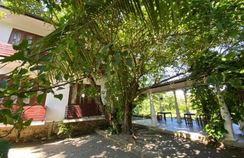 Hikkaduwa Hotel | Lake House Hikka