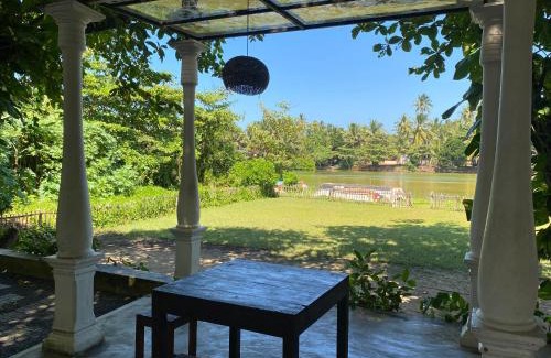 Hikkaduwa Hotel | Lake House Hikka