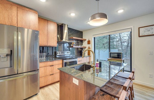 Minong Cabina | Lake House on 3 Acres w/ Private Dock in Minong!
