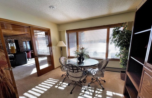 Mitchell Casa | Lake House on Lake Mitchell with a gymnasium and indoor hotub
