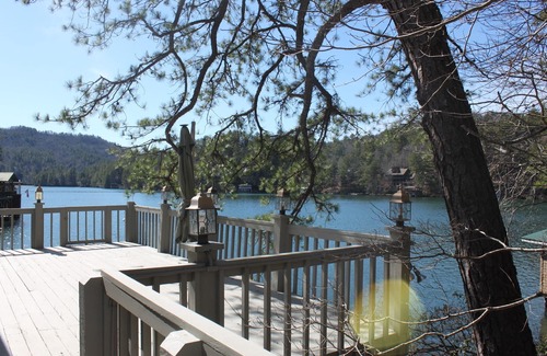 Lakemont Casa | Casa del lago en el agua / hermosas vistas