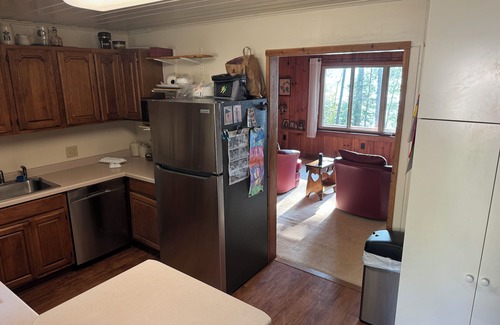 Lac du Flambeau Cabaña | Lake House Retreat on Beautiful Fence Lake, 2-Bedroom with WiFi, AC
