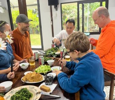Ha Giang Cama Y Desayuno | Lake House
