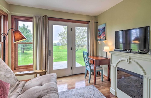 North Hero Casa | Lake House w/ 360 Views: Private Dock & Yard!