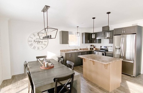 Ashfield-Colborne-Wawanosh Casa | Lake House with private beach on Lake Huron, 4 bed, 2 bath - all season.