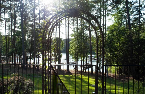 Appling Casa | Lake House with Swim Spa Oasis