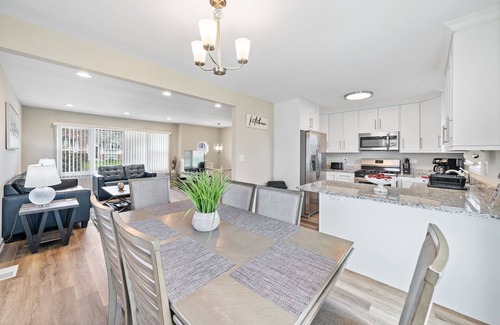 Lake in the Hills Casa | Lake In The Hills FHS Rental