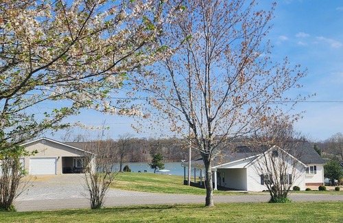 Benton Casa | Lake it Easy at Kentucky Lake