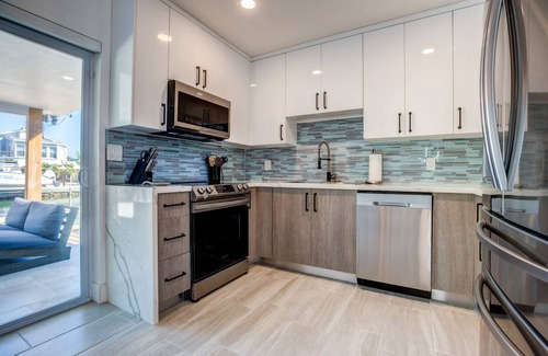 Summerland Key Casa | Lake It Easy: Relax in This Beautiful 3BR Canal Front Home on Summerland Key, Dockage & Dog-Friendly
