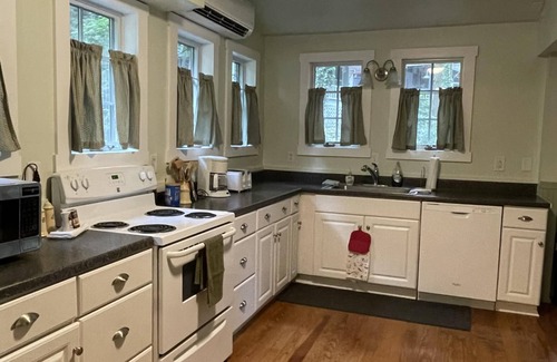 Mount Gretna Cabaña | She Shed Cottage