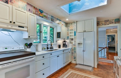 Nebo Cabaña | Lake James N.C. Waterfront, Private Dock, Bunkee/porch on water! Beautiful views