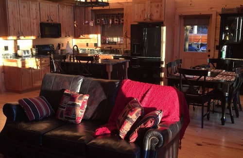 Serenity Bay Cabina | LAKE KEOWEE LAKEVIEW CABINA CON MUELLE CERCA DE CLEMSON