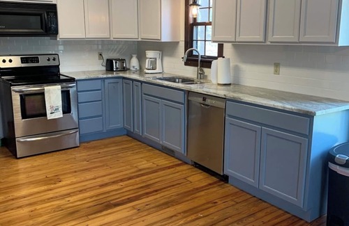 West Union Casa | Lake Keowee Waterfront Family-Friendly Home