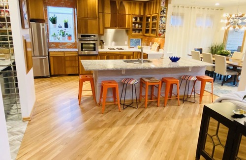 Flowery Branch Casa | Lake Lanier RETREAT w Beach!Dock!Arcades!Kayaks!Paddle Boards!Fire-pit!