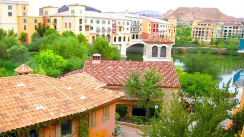 Lake Las Vegas Apartamento | Lake Las Vegas Condo with Balcony, Resort Amenities!