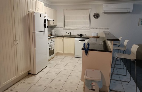 Termeil Casa | Lake life @ lyra Pet friendly, Home away from home Cosy with everything needed