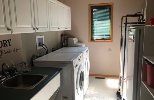 Arnes Casa | Lake Life meets Country Living Near Gimli