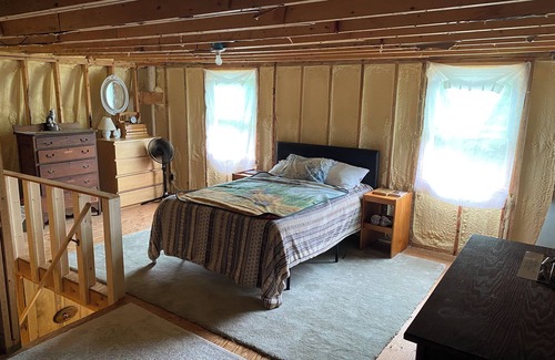 Greenville Cabina | Lake Lodge with access to ATV trails and beach on Moosehead Lake.