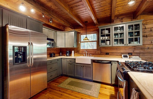 Lake Lure Cabina | Lake Lure mountain cabin with spectacular views on 2 acres