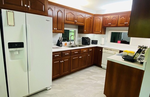 Lake Lure Casa | Lake Lure Retreats~Whitney's Retreat - Rumbling Bald Resort, hot tub