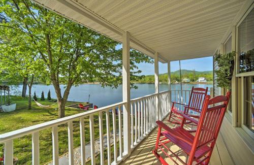 Lake Luzerne Casa | Lake Luzerne Home with Fire Pit on Hudson River