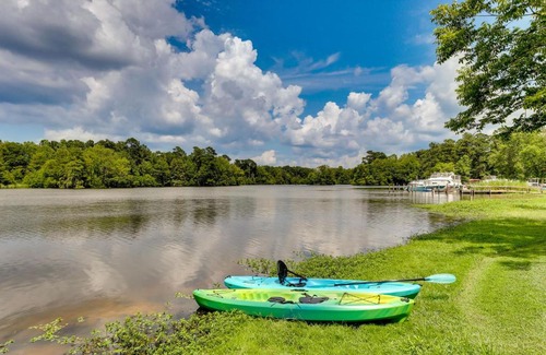 Eutawville Apartamento | Lake Marion Gem Communal Outdoor Space with Views!