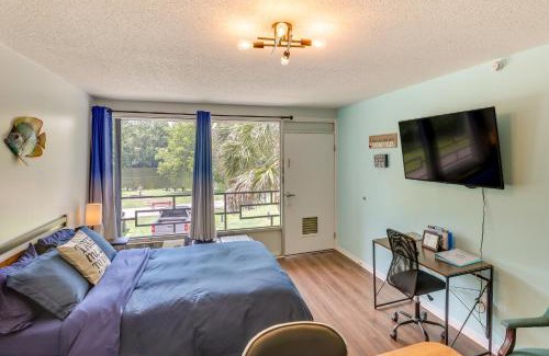 Eutawville Apartamento | Lake Marion Gem Communal Outdoor Space with Views!