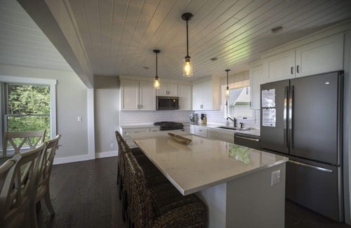 Charlevoix Casa | LAGO MICHIGAN 213 PIES DE FRENTE AL MAR: NUEVA RENOVACIÓN 2017