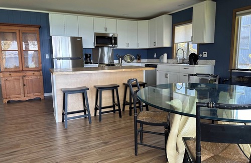 Fruitland Township Casa | Lake Michigan Beach Time - Private Beach on Lake Michigan