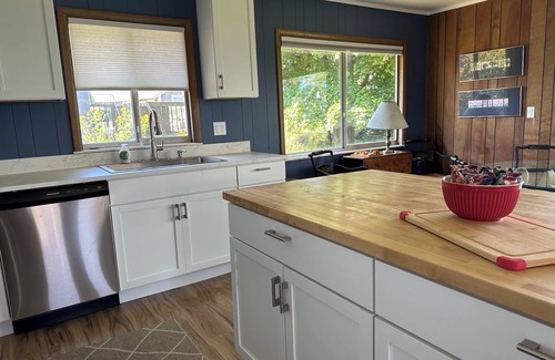 Fruitland Township Casa | Lake Michigan Beach Time - Private Beach on Lake Michigan
