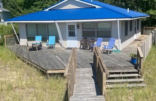 Shelby Casa | Lake Michigan beachfront - fantastic view of Lake Michigan - short walk to beach